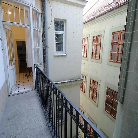 Apartment Hviezdko Bratysława Zewnętrze zdjęcie